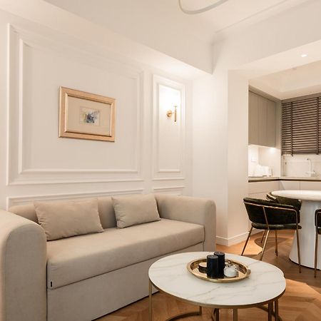 Elegant Apartment A Breath Away From The Acropolis Атина Екстериор снимка
