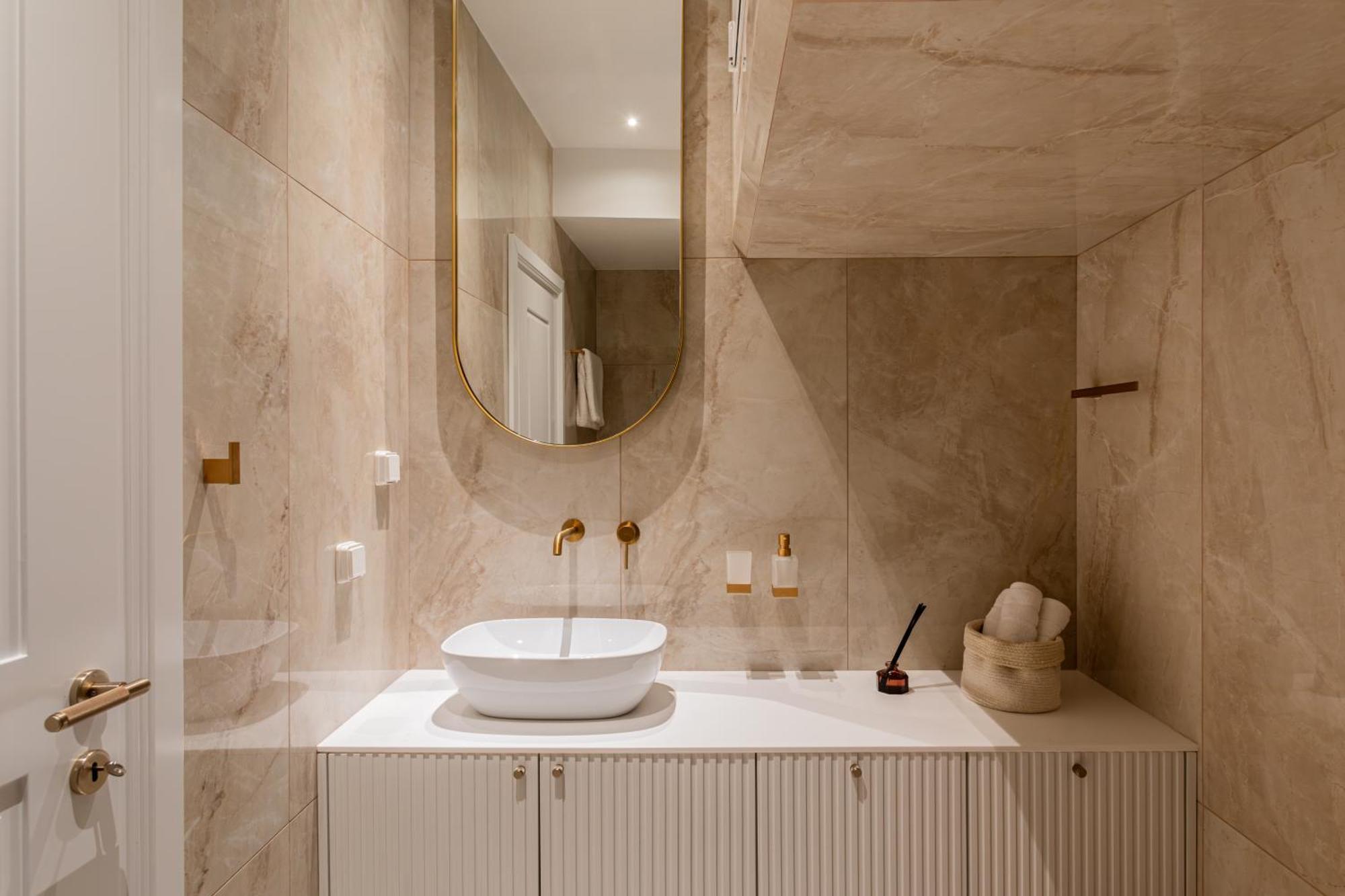 Elegant Apartment A Breath Away From The Acropolis Атина Екстериор снимка