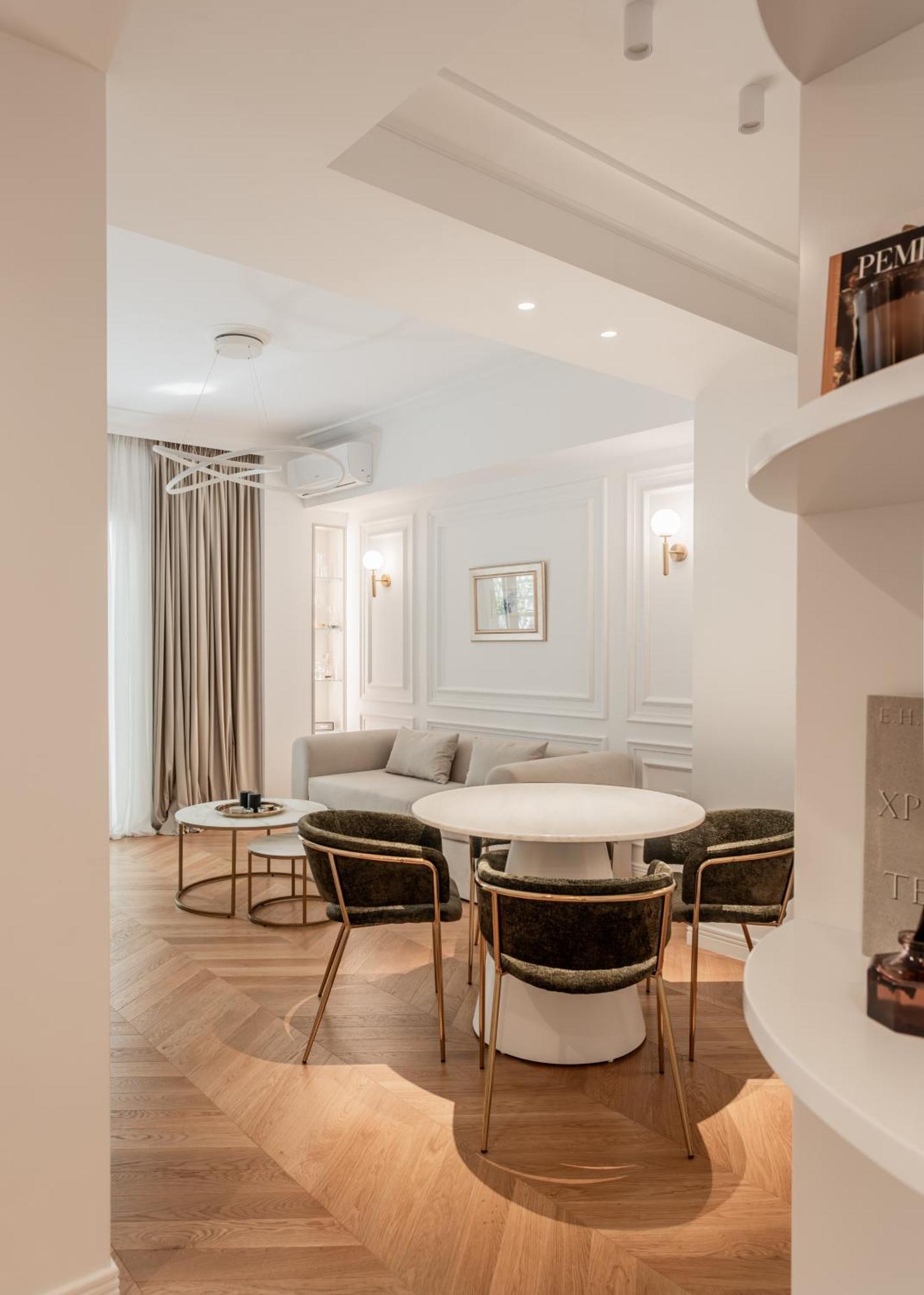 Elegant Apartment A Breath Away From The Acropolis Атина Екстериор снимка